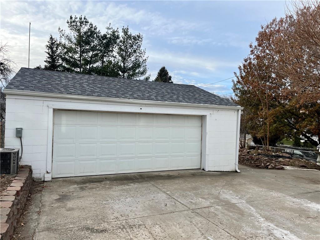 St Joseph, Missouri 64507, United States, 2 Bedrooms Bedrooms, ,1 BathroomBathrooms,Residential,Pending,26692