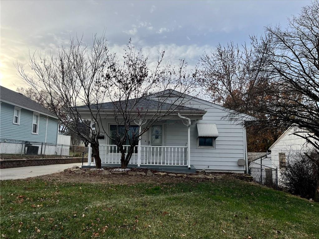 St Joseph, Missouri 64507, United States, 2 Bedrooms Bedrooms, ,1 BathroomBathrooms,Residential,Pending,26692 St Joseph, Missouri 64507, United States, 2 Bedrooms Bedrooms, ,1 BathroomBathrooms,Residential,Pending,26692