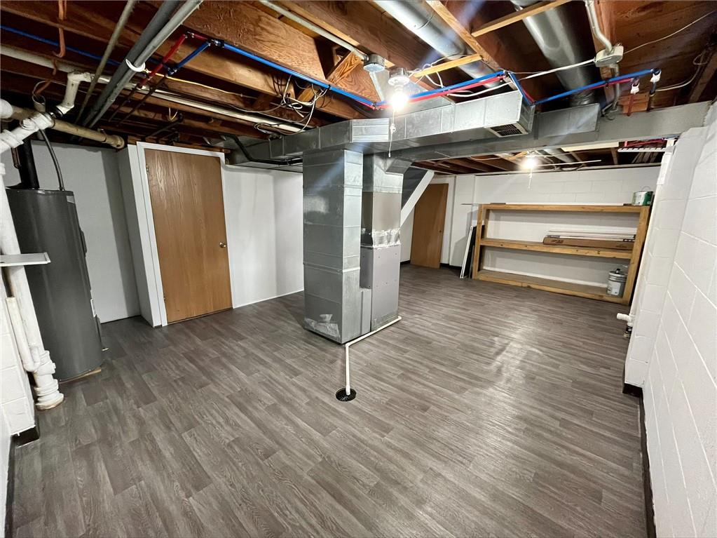 St Joseph, Missouri 64507, United States, 2 Bedrooms Bedrooms, ,1 BathroomBathrooms,Residential,Pending,26692