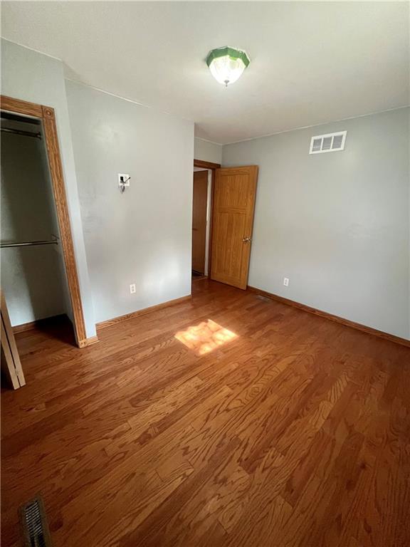 St Joseph, Missouri 64507, United States, 2 Bedrooms Bedrooms, ,1 BathroomBathrooms,Residential,Pending,26692