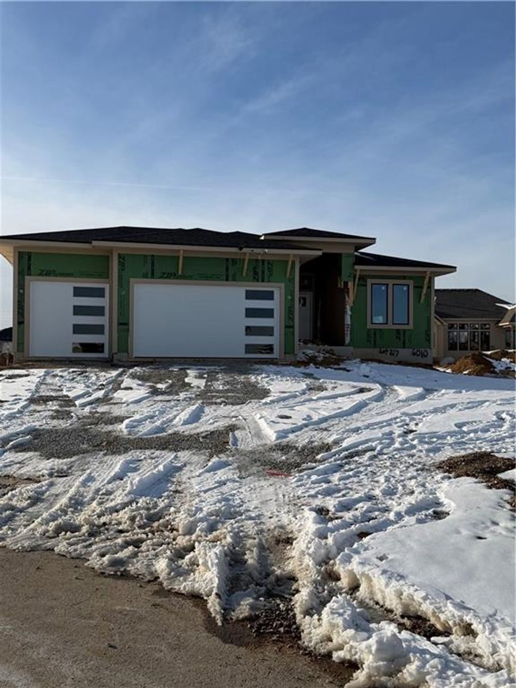 Photo of 6010 Apache Drive, Shawnee, KS 66226 (MLS # 2598853)