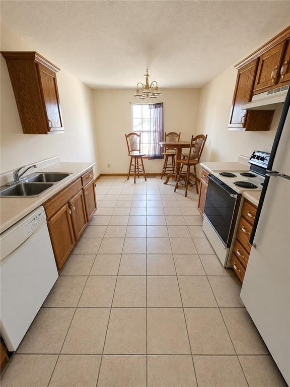 1403 Hollyhock Drive