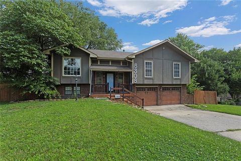 Photo of 5308 Douglas Avenue, Kansas City, KS 66106 (MLS # 2583540)