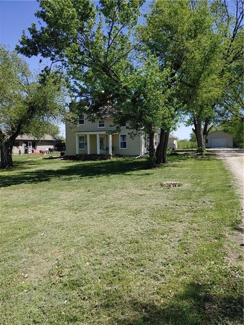 Photo of 1403 FRAZIER Street, Valley Falls, KS 66088 (MLS # 2615715)