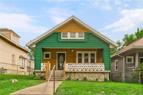 2735 Bales Avenue, Kansas City, MO 64128 - #: 2572436