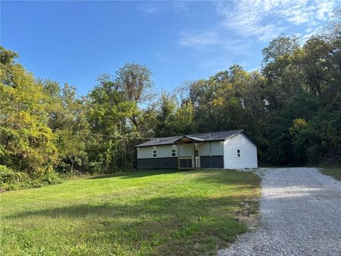 3029 N 3rd Street St Joseph MO 64505