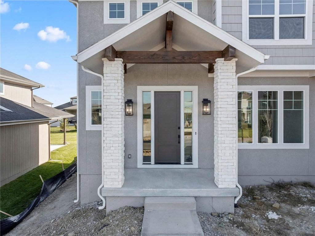 8017 Round Prairie Street