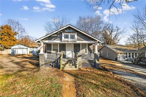 1915 S Overton Avenue, Independence, MO 64052 - MLS#: 2597032
