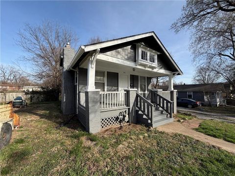 1915 S Overton Avenue, Independence, MO 64052 - MLS#: 2597032