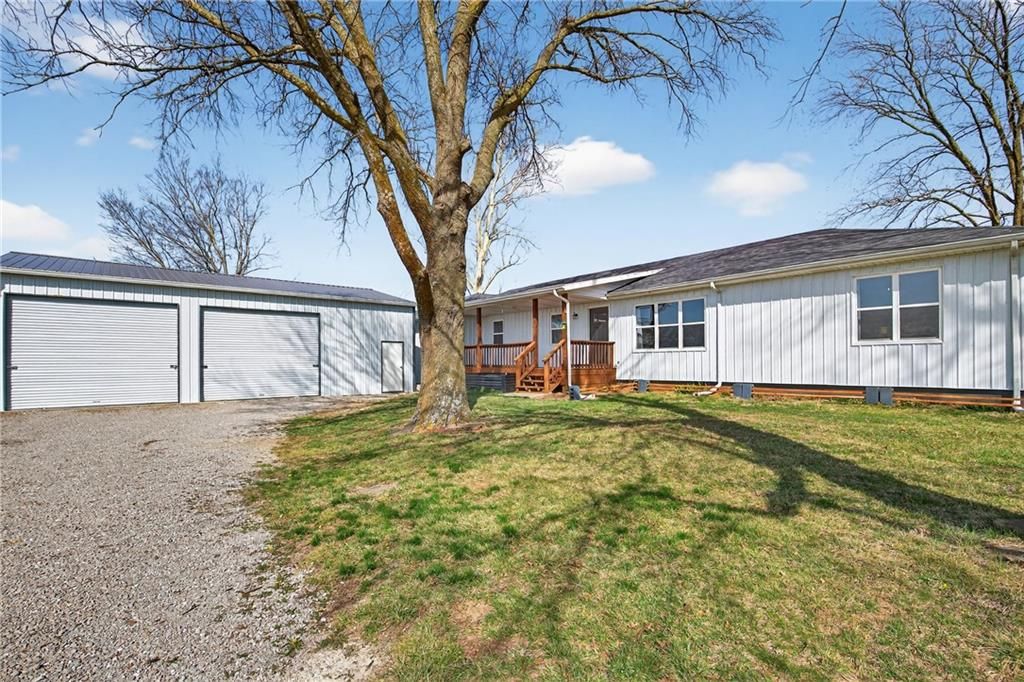 Photo of 13388 S 1588 Road, Nevada, MO 64772 (MLS # 2606781)