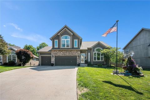 MLS: 2550022
