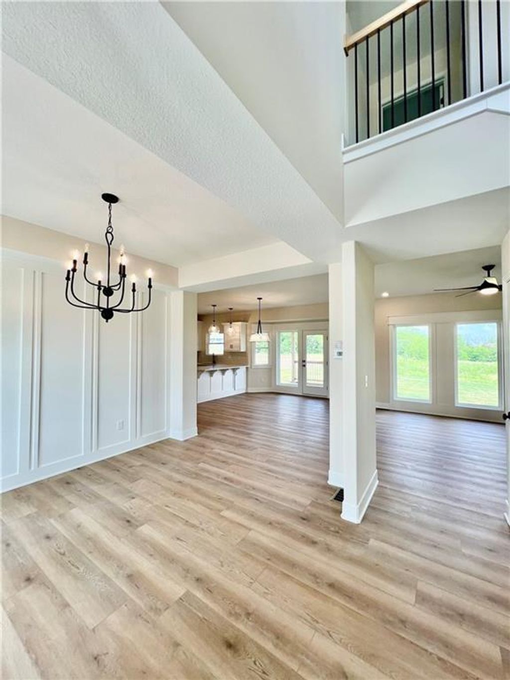 Photo of 1929 Longview Drive, Liberty, MO 64068 (MLS # 2601659)