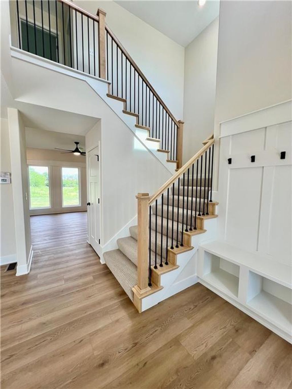 Photo of 1929 Longview Drive, Liberty, MO 64068 (MLS # 2601659)