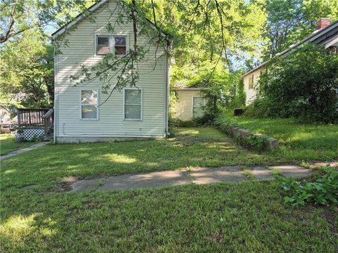 716 Olive Street, Leavenworth, KS 66048 - #: 2543784