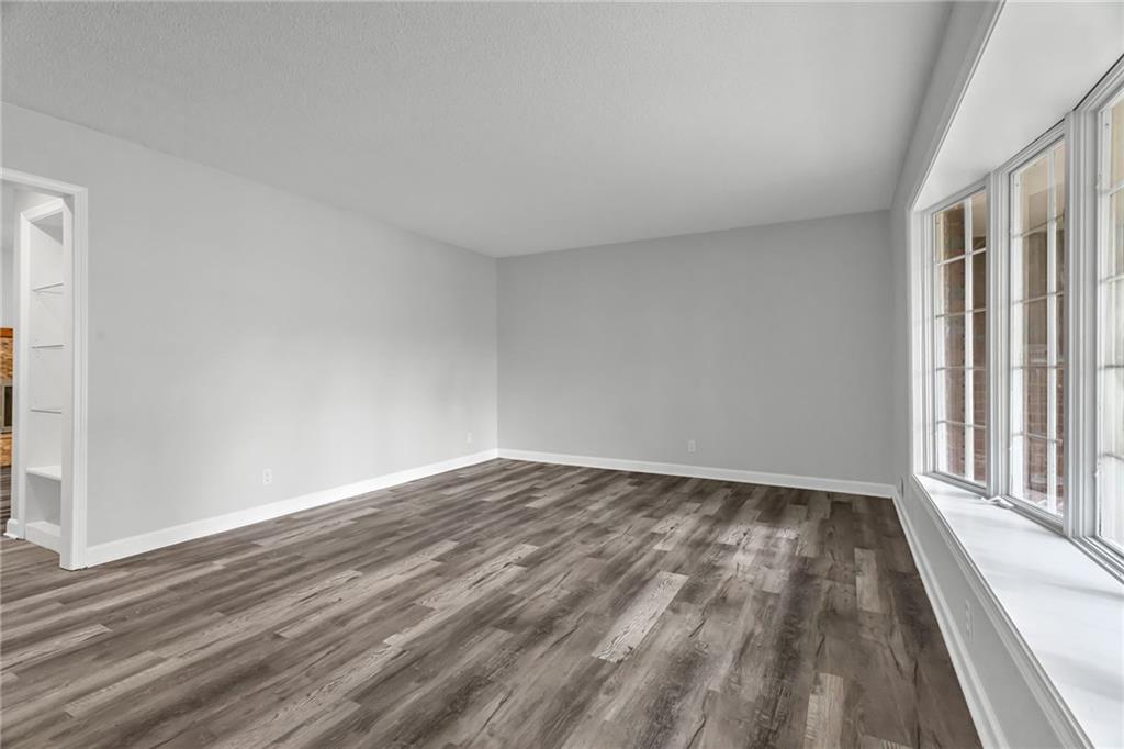 1235 SW Horizon Drive