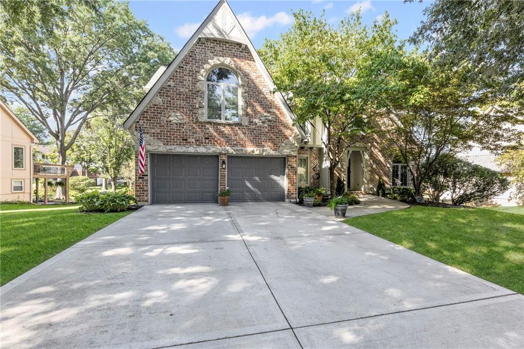 12606 Mohawk Lane