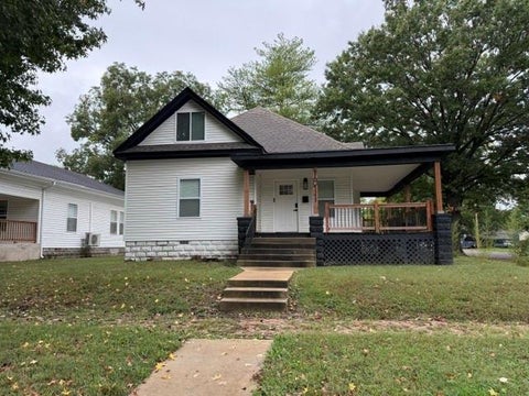 Photo of 1811 N Smelter Street, Pittsburg, KS 66762 (MLS # 2647429)