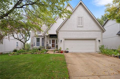 12081 S Summit Street, Olathe, KS 66062 - #: 2582983