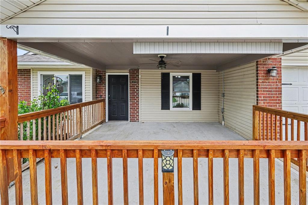 420 SW GRAYSTONE Drive