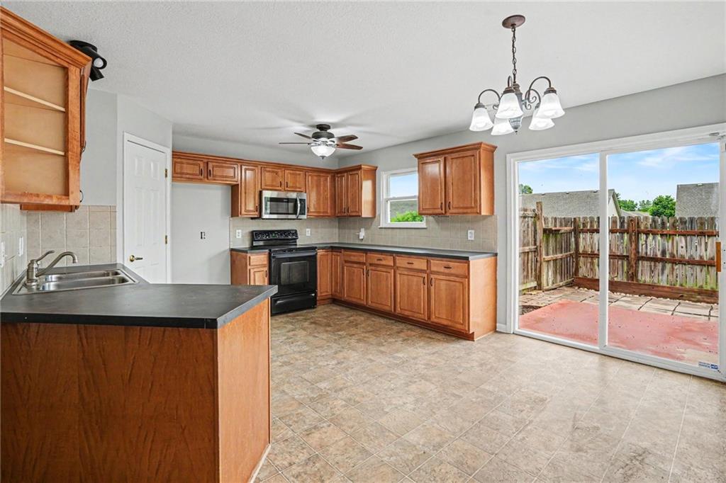 420 SW GRAYSTONE Drive