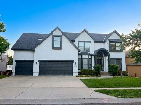 13206 NOLAND Street Overland Park KS 66213