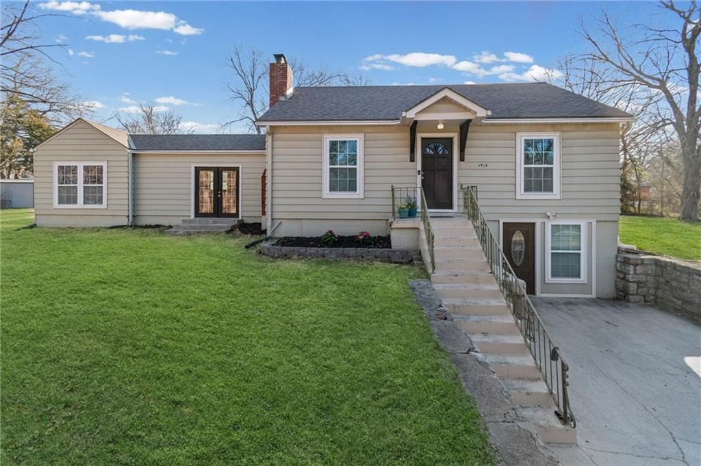 Photo of 4919 N Troost Avenue, Kansas City, MO 64118 (MLS # 2607427)