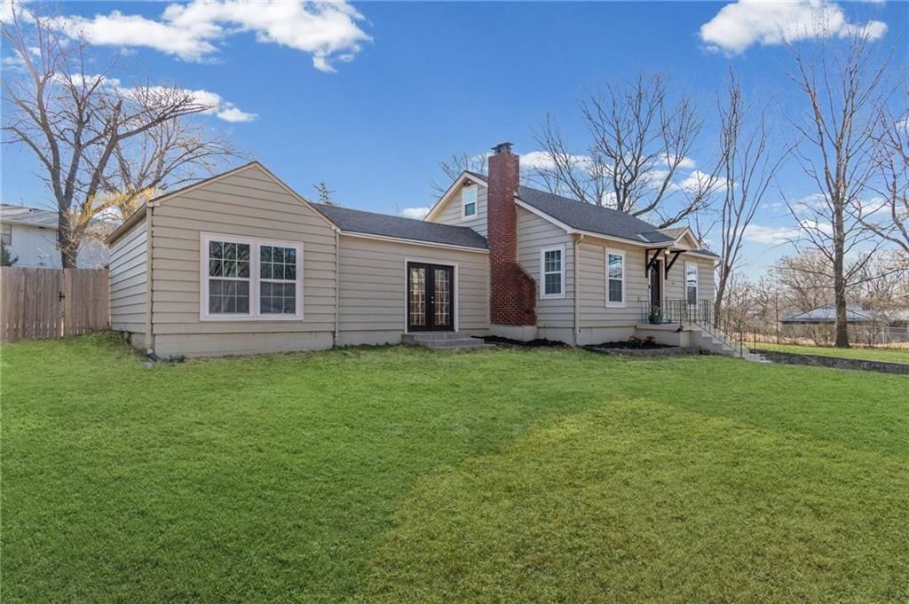 Photo of 4919 N Troost Avenue, Kansas City, MO 64118 (MLS # 2607427)