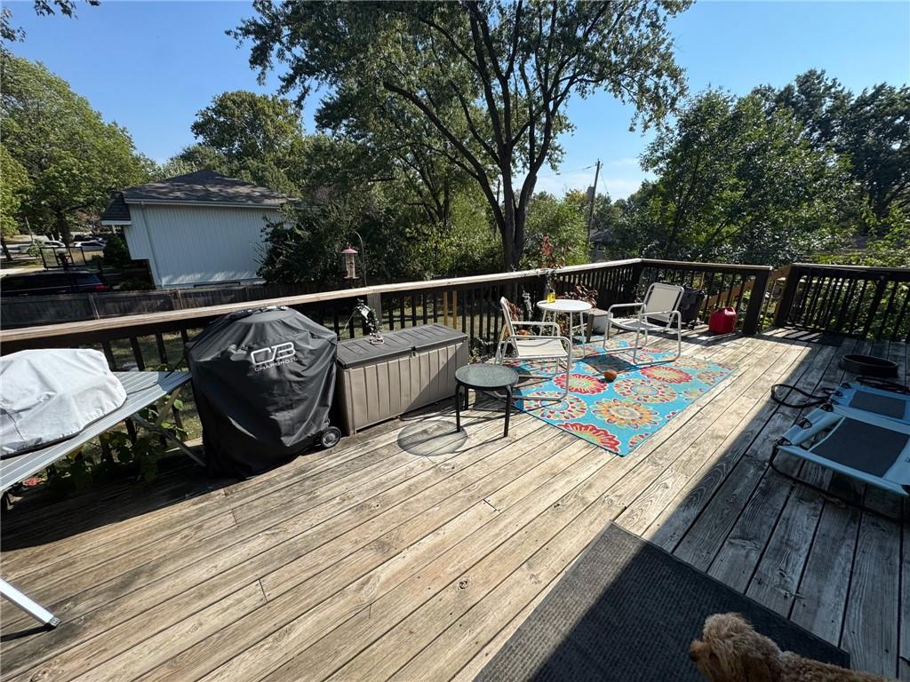 8809 N MAIN Street