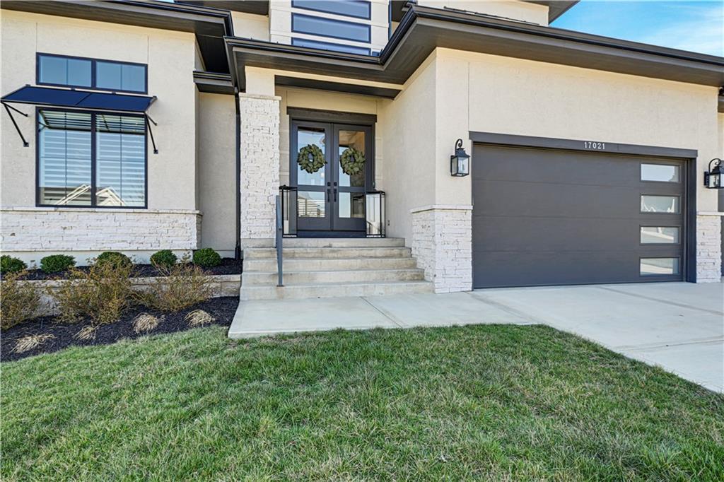 17021 Magnolia Street