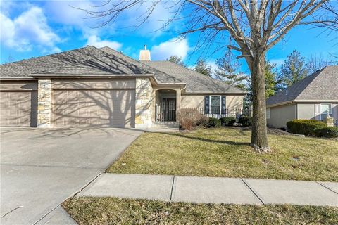 4119 SW Homestead Drive, Lee\'s Summit, MO 64082 - #: 2596635