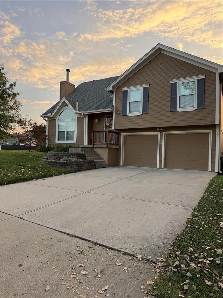 Photo of 11200 N Lewis Avenue, Kansas City, MO 64157 (MLS # 2642676)
