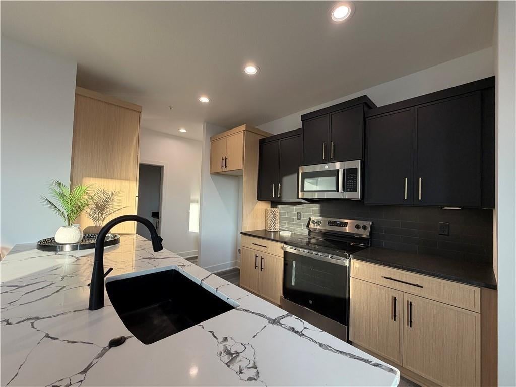 22146 W 116 Terrace