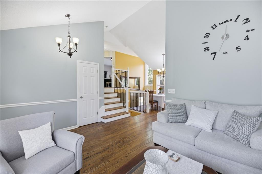 1407 W Prairie Terrace