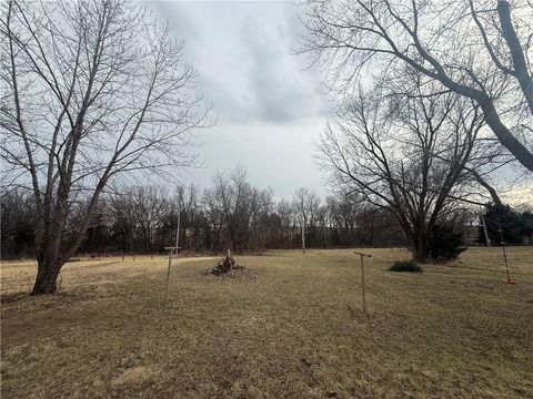 MLS: 2608407