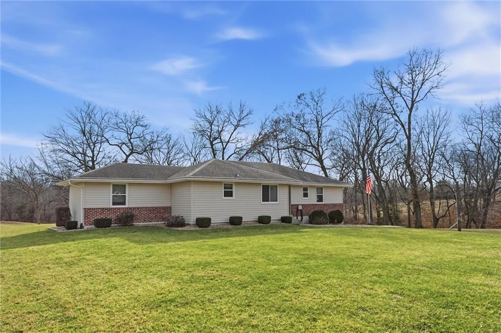 Photo of 10423 NE 124th Street, Liberty, MO 64068 (MLS # 2602349)