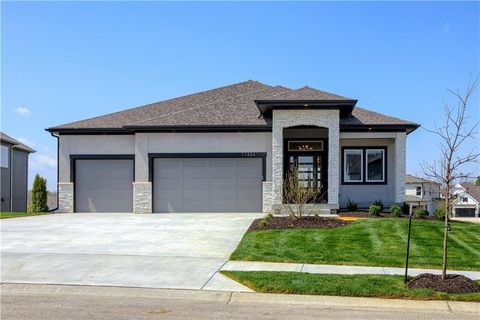 MLS: 2541706