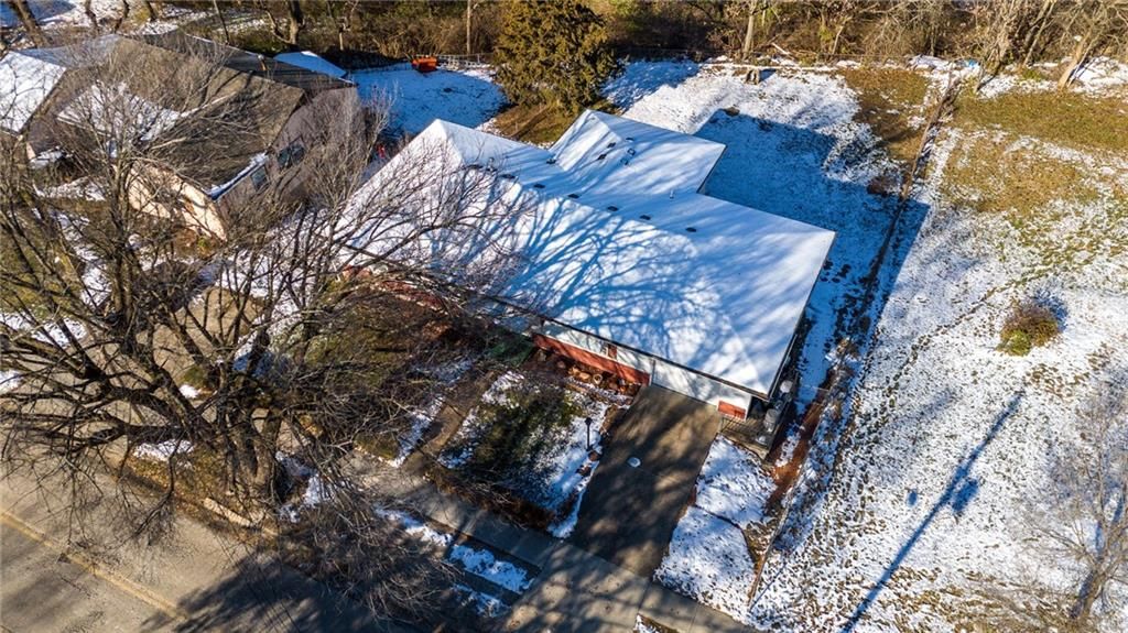 Photo of 966 Shawnee Road, Kansas City, KS 66103 (MLS # 2592516)