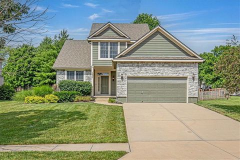 895 N Diane Drive Olathe KS 66061