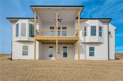 Tiny photo for 1027 Fir Lane, Liberty, MO 64068 (MLS # 2608396)