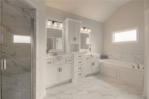 Tiny photo for 1027 Fir Lane, Liberty, MO 64068 (MLS # 2608396)