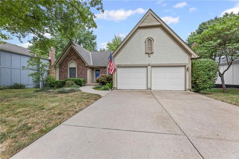 1916 E Frontier Lane, Olathe, KS 66062 - #: 2578867