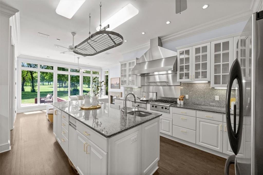 2901 W 69th Street