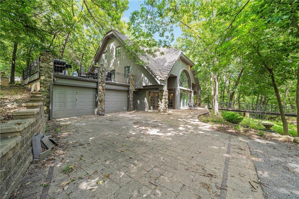 928 NW Cedar Creek Lane