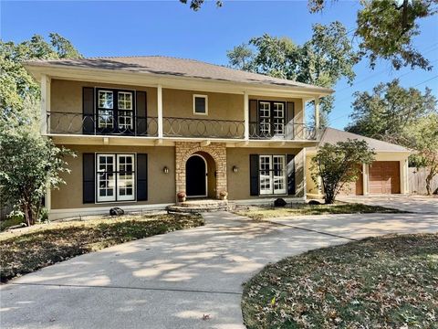 8417 Nall Avenue Prairie Village KS 66207
