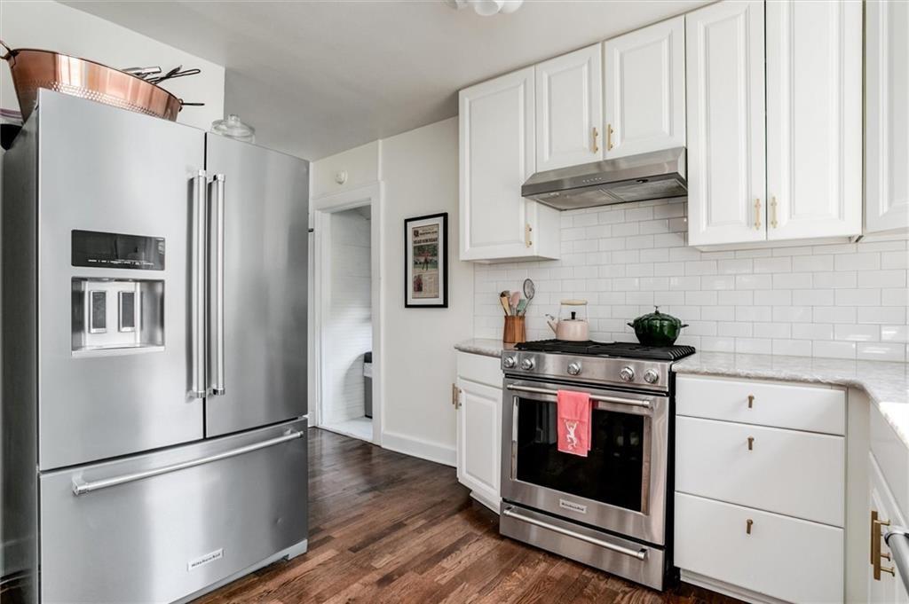 4809 Rainbow Boulevard