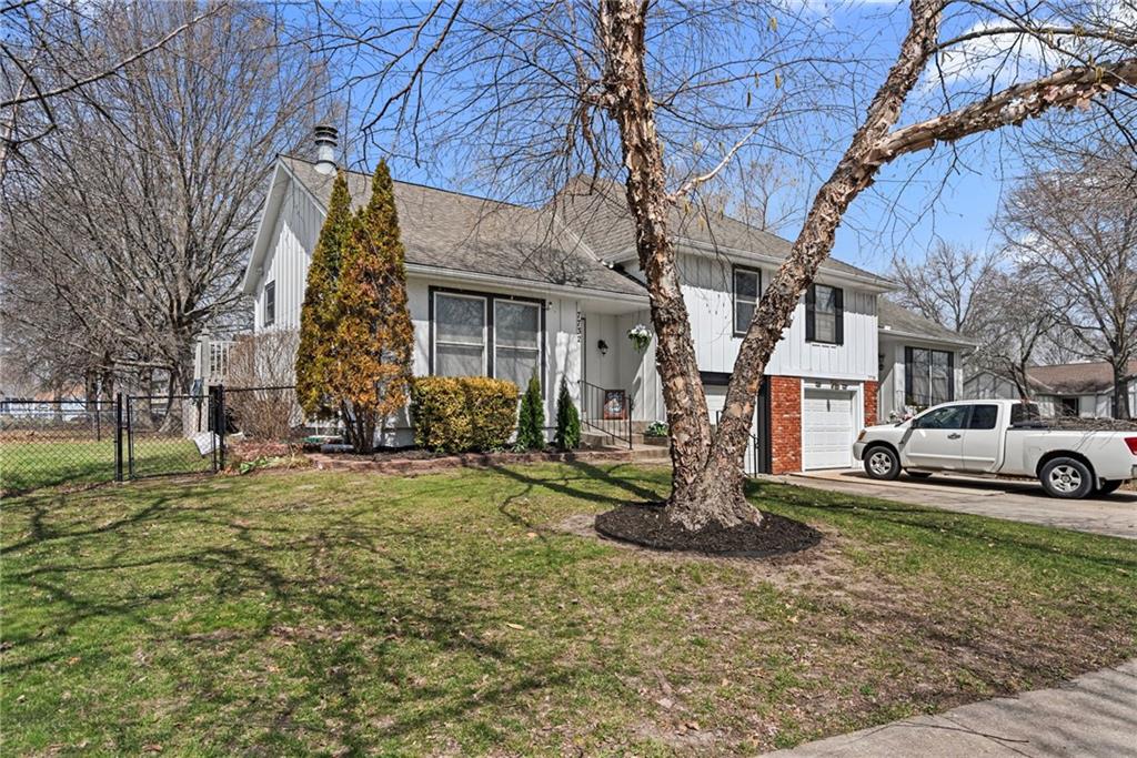 7732 W 152nd Terrace