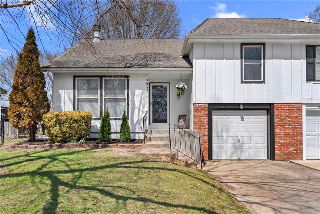 7732 W 152nd Terrace