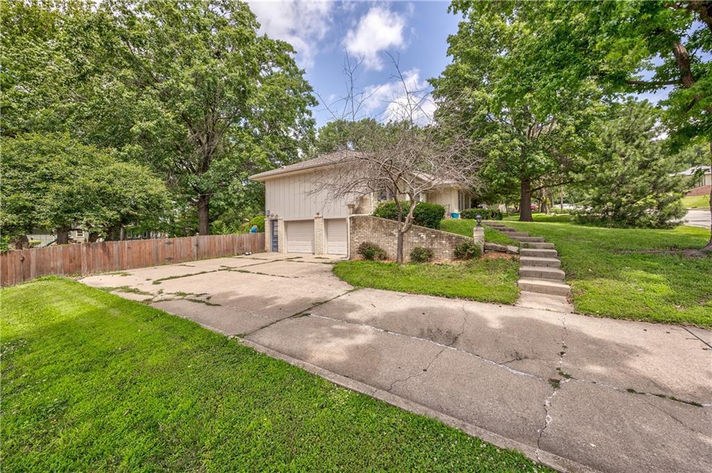 2504 S 14th Street