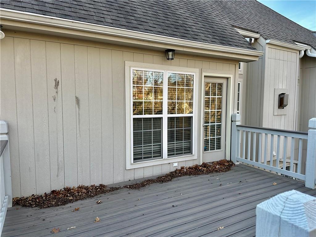 St Joseph, Missouri 64506, United States, 5 Bedrooms Bedrooms, ,3 BathroomsBathrooms,Residential,Pending,28218