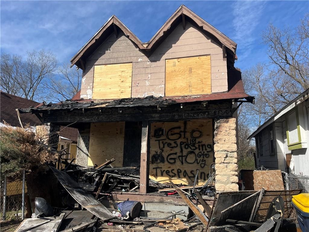 Photo of 3910 Wabash Avenue, Kansas City, MO 64130 (MLS # 2607969)